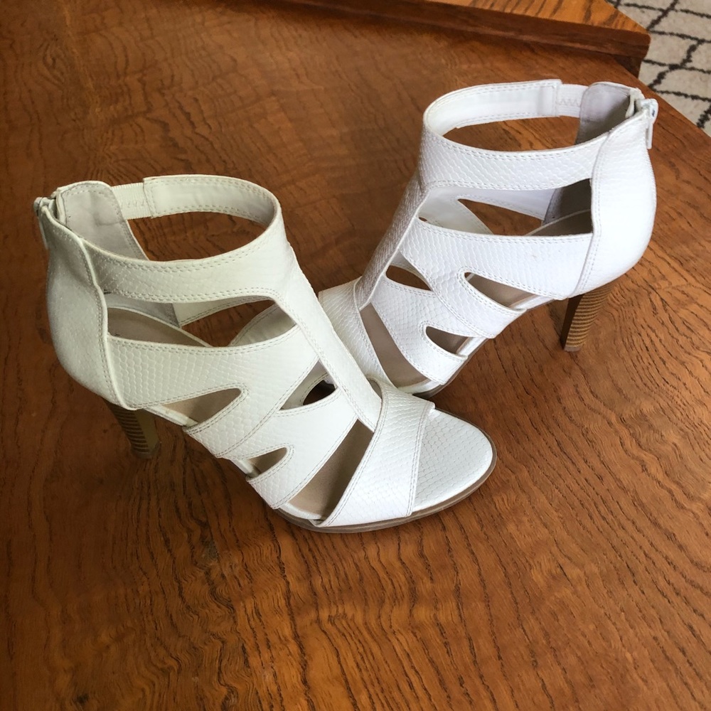Simply Vera Wang heels